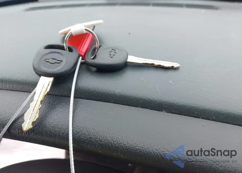 2001 Chevrolet Silverado 2500Hd from USA, damaged, VIN 1GCHC24U91Z334155